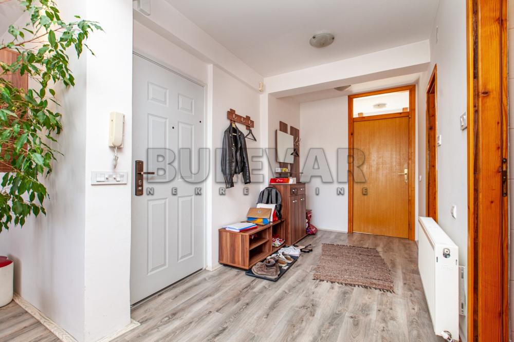 Slika 4 - Mileve Marić Ajnštajn, Jednoiposoban stan za izdavanje, 74m2, 300€