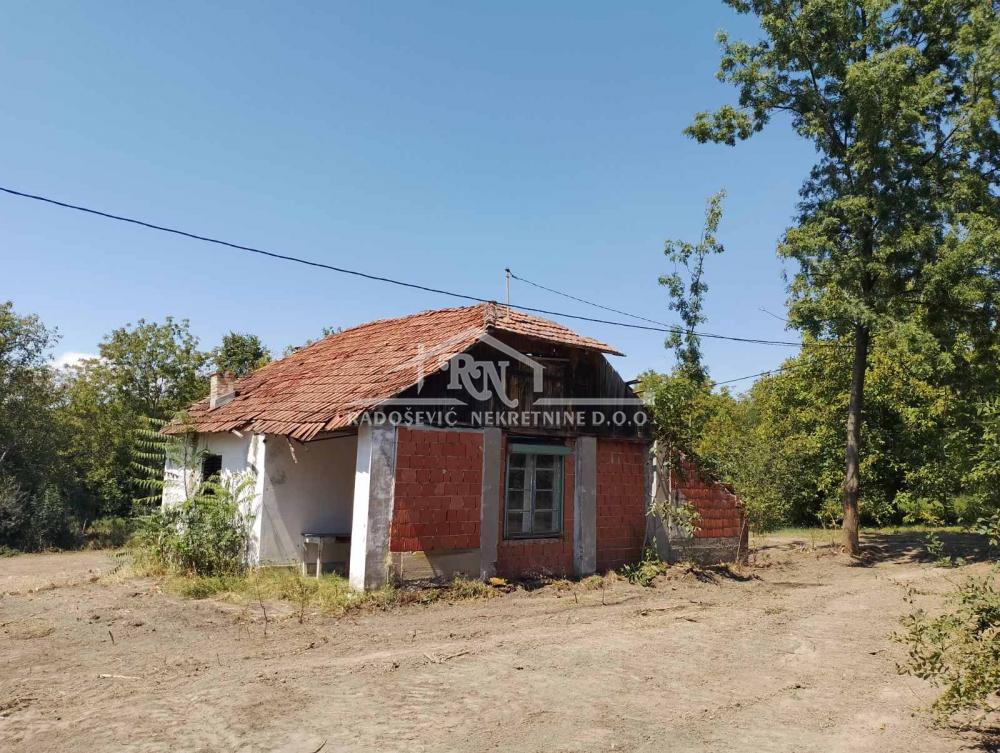 Slika 2 - Banjički put,  Kuća na prodaju, 49m2, 40.000€