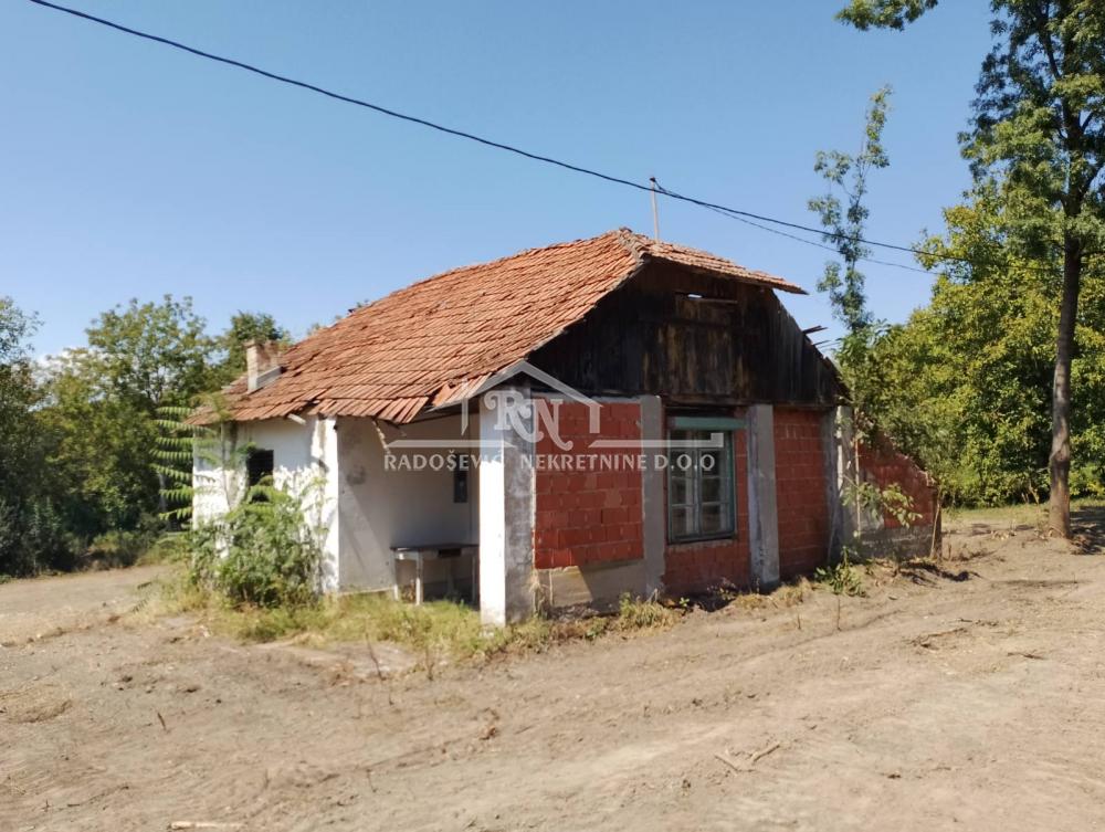 Slika 1 - Banjički put,  Kuća na prodaju, 49m2, 40.000€