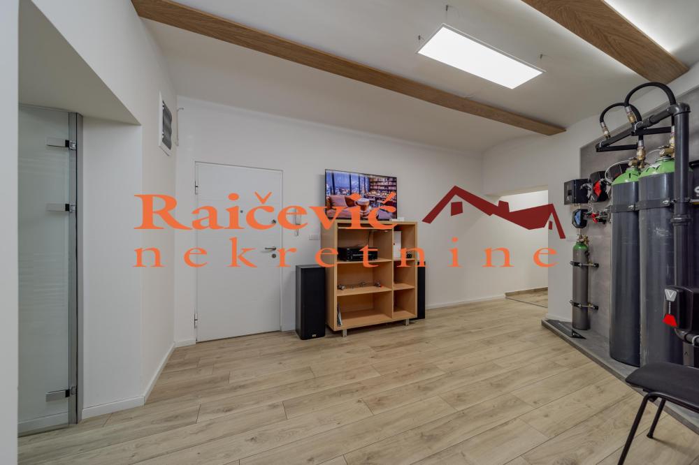 Slika 5 - Brace Baruh, Četvorosoban stan na prodaju, 84m2, 222.600€