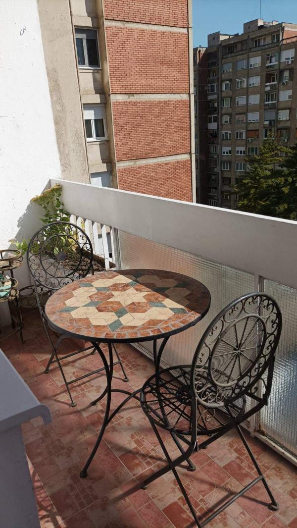 Slika 7 - Bulevar Nemanjića 25/1 , Trosoban stan za izdavanje, 76m2, 500€