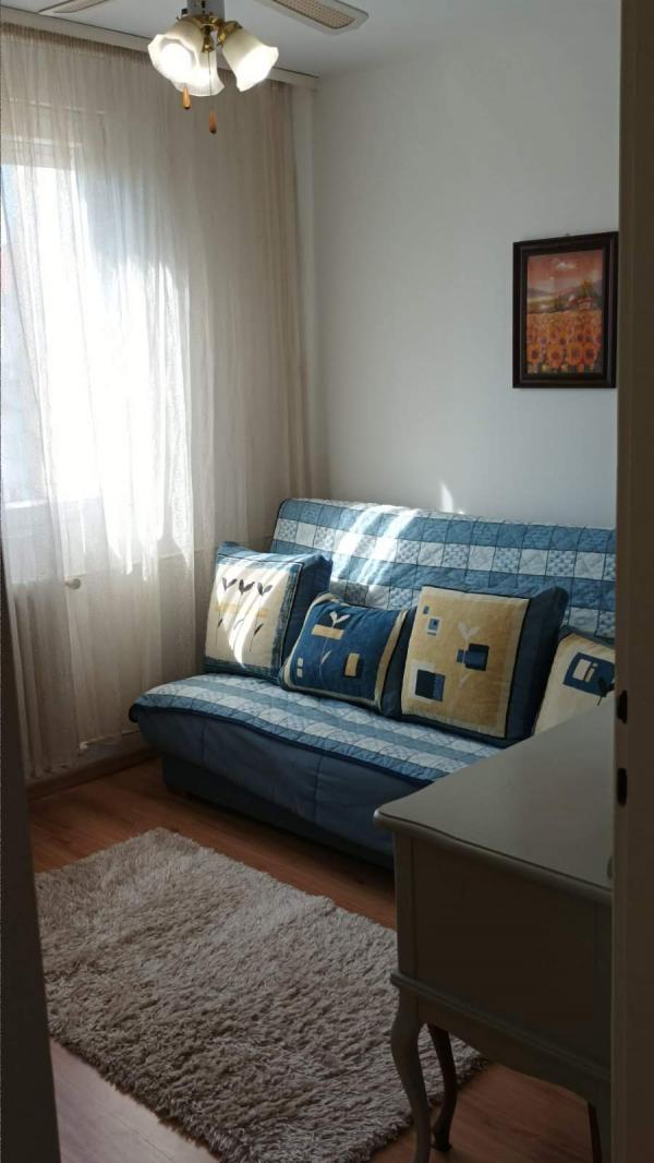 Slika 5 - Bulevar Nemanjića 25/1 , Trosoban stan za izdavanje, 76m2, 500€