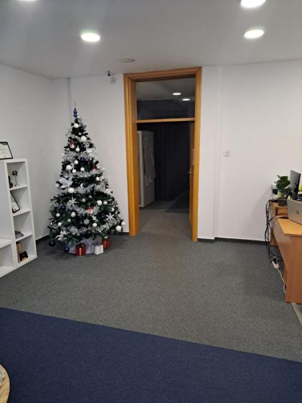 Slika 4 -  Lokal za izdavanje, 330m2, 3.300€