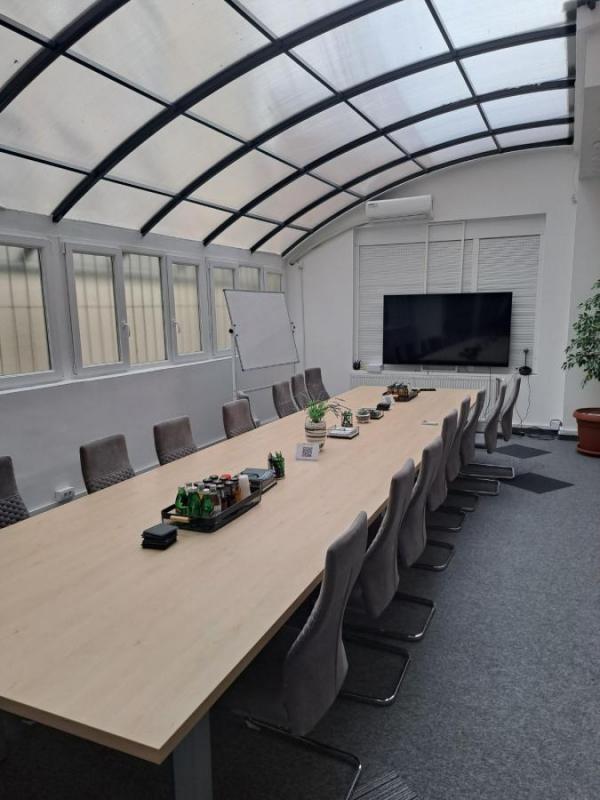 Glavna slika - Lokal za izdavanje, 330m2, 3.300€