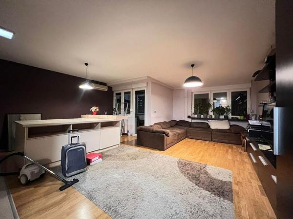 Slika 1 - Četvorosoban stan na prodaju, 88m2, 217.500€