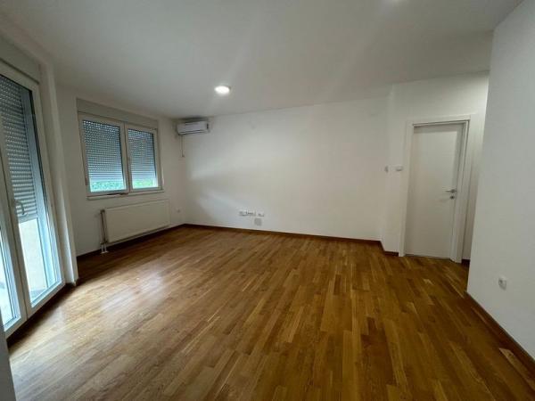 Slika 1 - Dvoiposoban stan na prodaju, 57m2, 126.230€