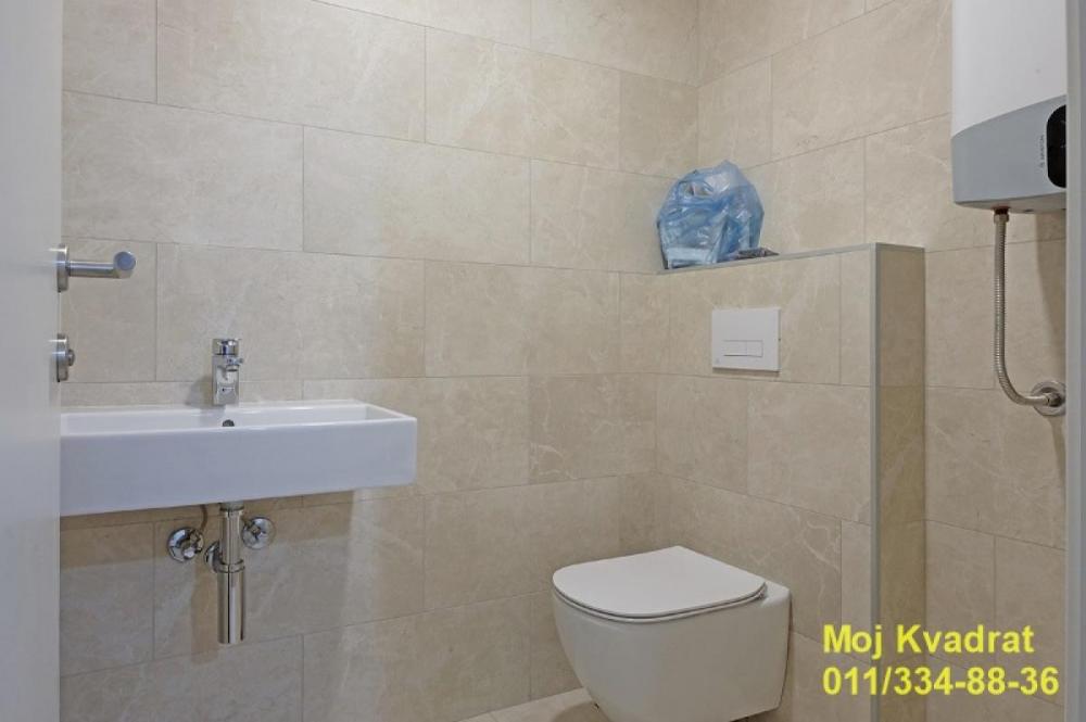 Slika 8 - Petosoban stan za izdavanje, 200m2, 4.000€