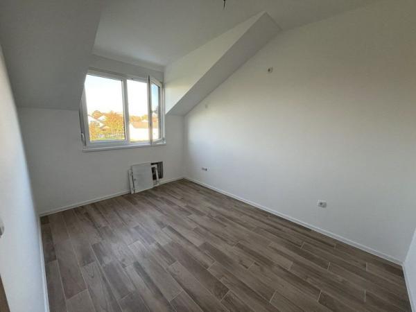 Slika 7 - Petosoban stan na prodaju, 144m2, 215.100€