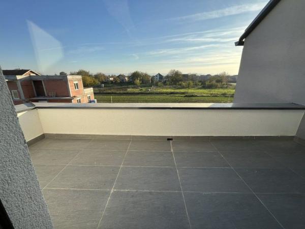 Slika 10 - Petosoban stan na prodaju, 144m2, 215.100€