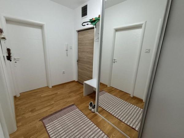 Slika 3 - Dvoiposoban stan na prodaju, 64m2, 131.840€