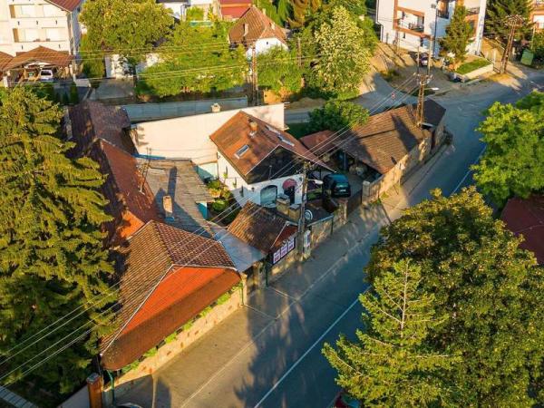 Slika 1 -  Kuća na prodaju, 270m2, 236.900€