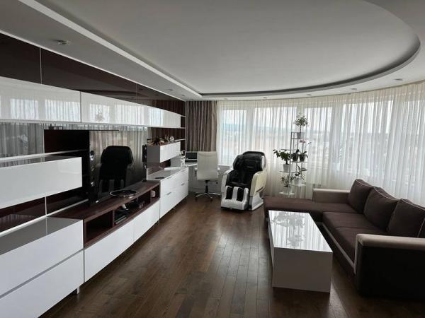 Glavna slika -Četvorosoban stan na prodaju, 123m2, 324.450€