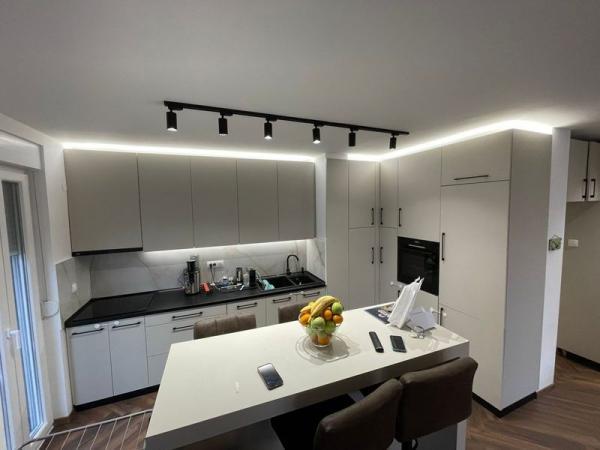 Glavna slika -Dvoiposoban stan na prodaju, 53m2, 184.370€