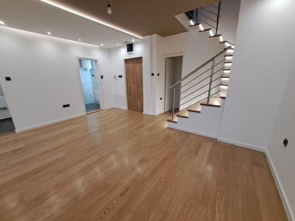 Slika 1 - Jednoiposoban stan na prodaju, 69m2, 112.240€