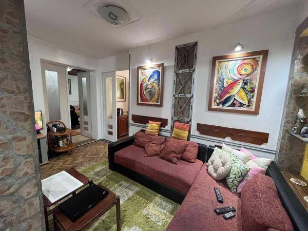 Slika 1 -  Kuća na prodaju, 303m2, 103.000€