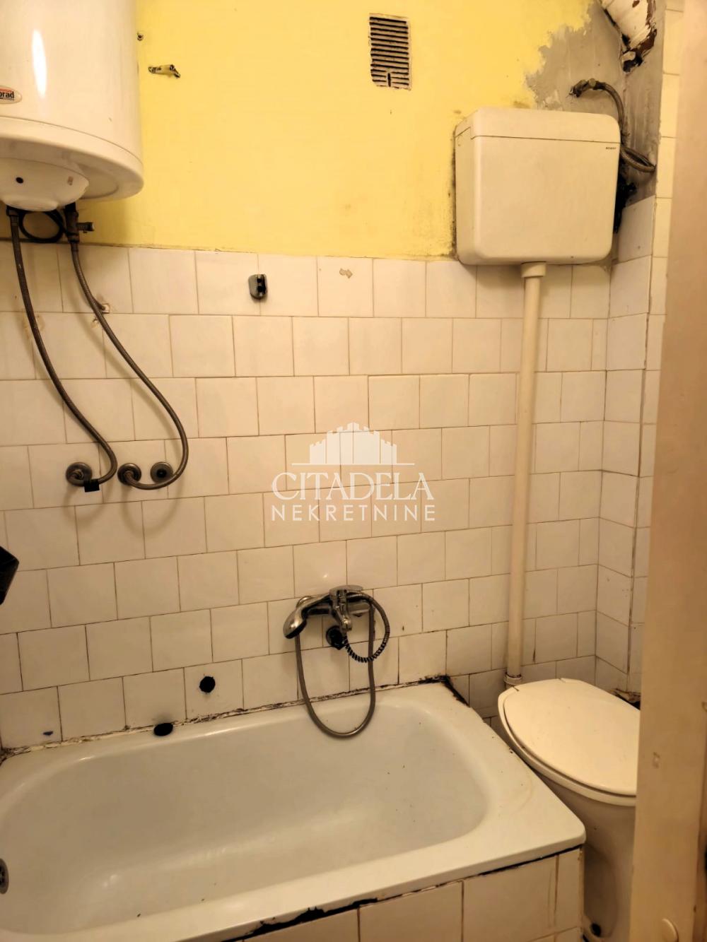 Slika 3 - Prištinska, Trosoban stan na prodaju, 75m2, 150.000€