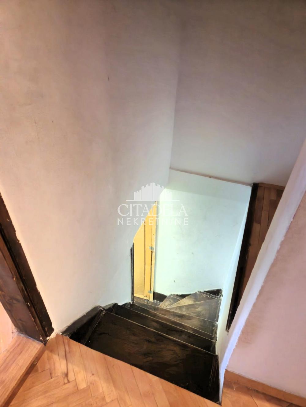 Slika 2 - Prištinska, Trosoban stan na prodaju, 75m2, 150.000€