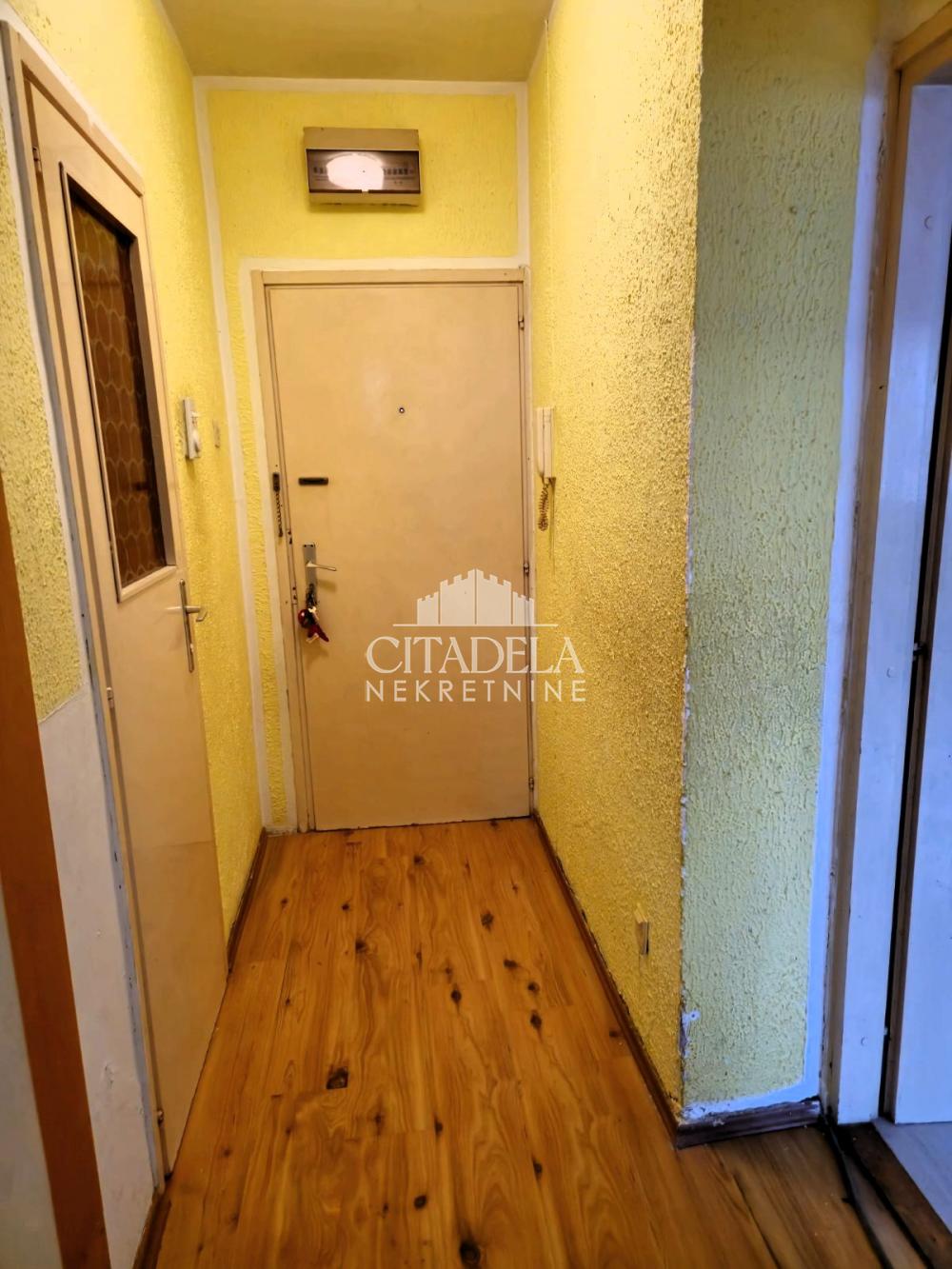 Slika 1 - Prištinska, Trosoban stan na prodaju, 75m2, 150.000€