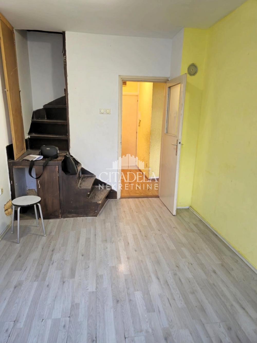 Glavna slika -Prištinska, Trosoban stan na prodaju, 75m2, 150.000€