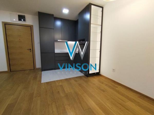 Slika 5 - Radnička,  Lokal za izdavanje, 52m2, 750€