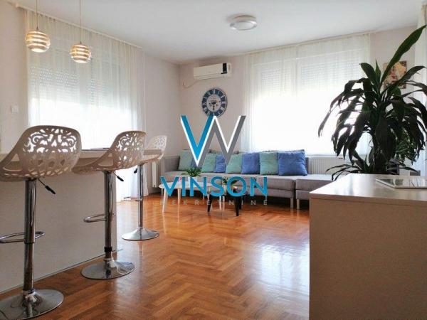 Slika 1 - Školska, Dvoiposoban stan na prodaju, 77m2, 257.500€