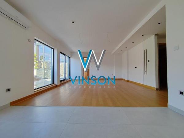 Slika 8 - Cara Dušana, Četvorosoban stan na prodaju, 240m2, 618.000€