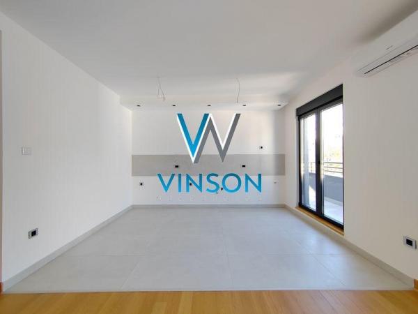 Slika 9 - Cara Dušana, Četvorosoban stan na prodaju, 240m2, 618.000€