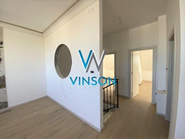 Slika 4 - Radoja Domanovića, Dvoiposoban stan na prodaju, 103m2, 206.000€