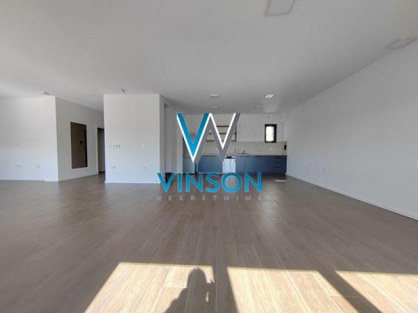 Slika 4 - Milutina Bojića,  Lokal za izdavanje, 168m2, 2.200€