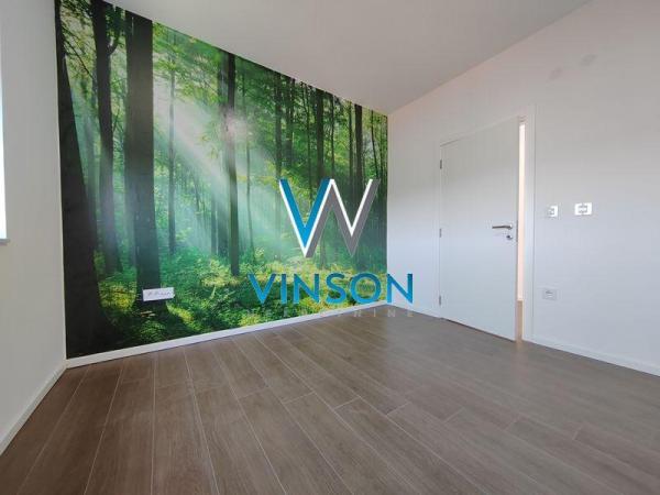 Slika 11 - Milutina Bojića,  Lokal za izdavanje, 168m2, 2.200€