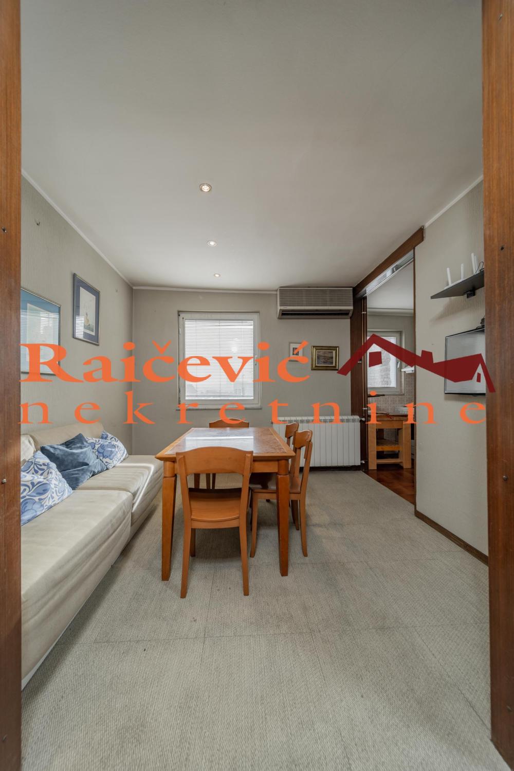 Slika 3 - Jug Bogdanova, Trosoban stan na prodaju, 72m2, 225.000€