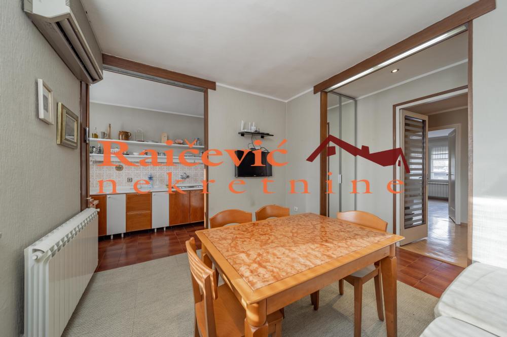 Slika 6 - Jug Bogdanova, Trosoban stan na prodaju, 72m2, 225.000€