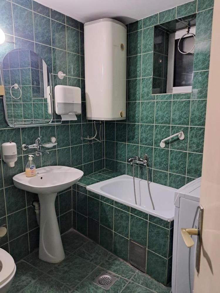 Slika 6 - Dvosoban stan za izdavanje, 60m2, 30€