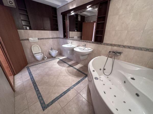 Slika 3 - Petosoban stan na prodaju, 154m2, 249.300€