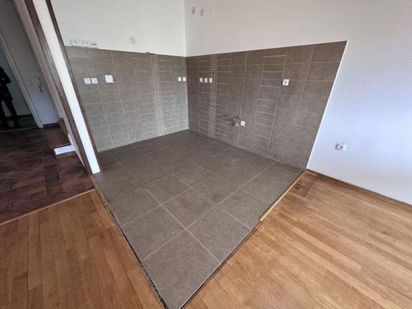 Glavna slika -Petosoban stan na prodaju, 154m2, 249.300€