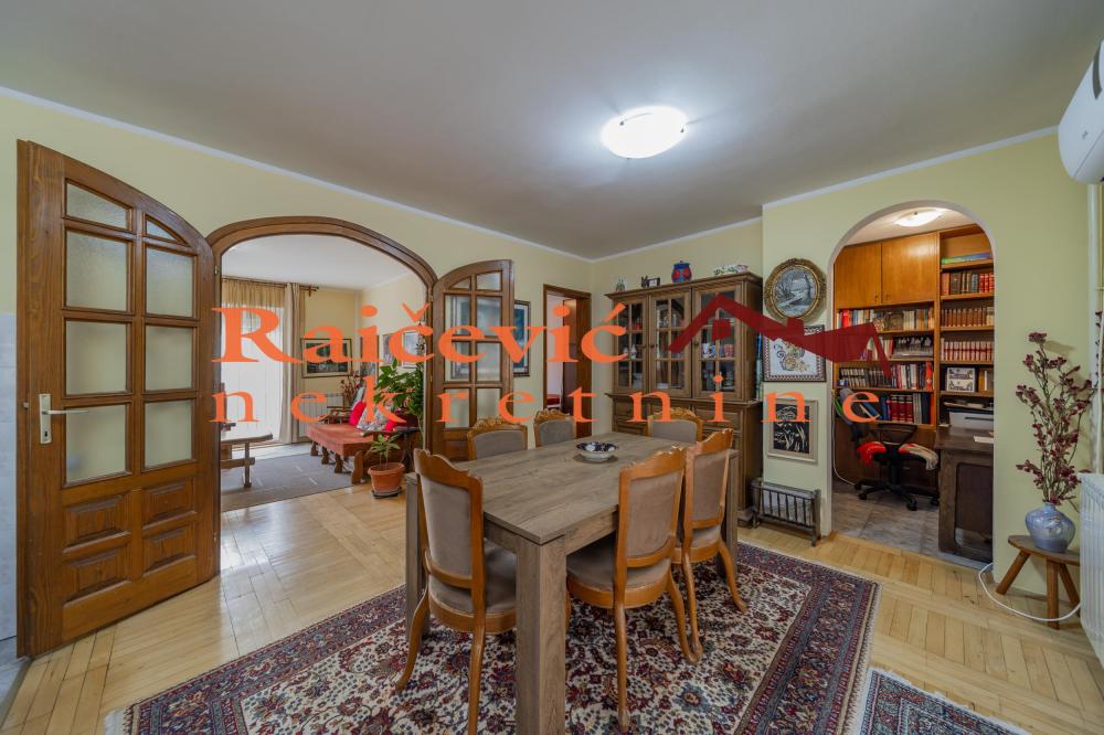 Slika 2 - Slanacki put, Kuća na prodaju, 263m2, 350.000€