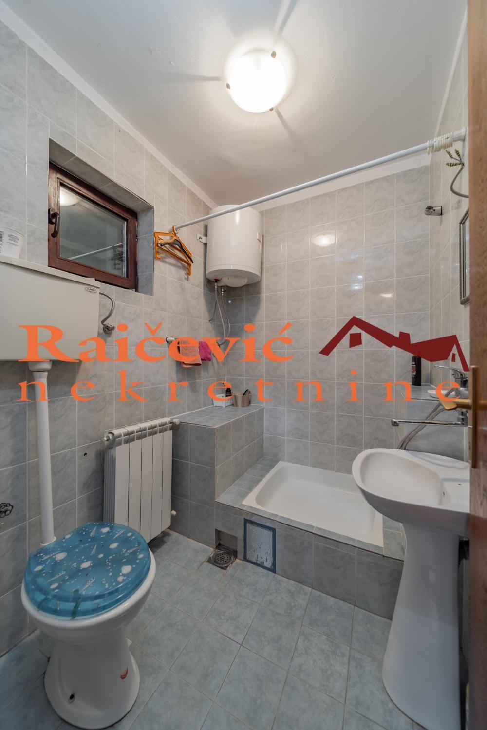 Slika 9 - Slanacki put, Kuća na prodaju, 263m2, 350.000€