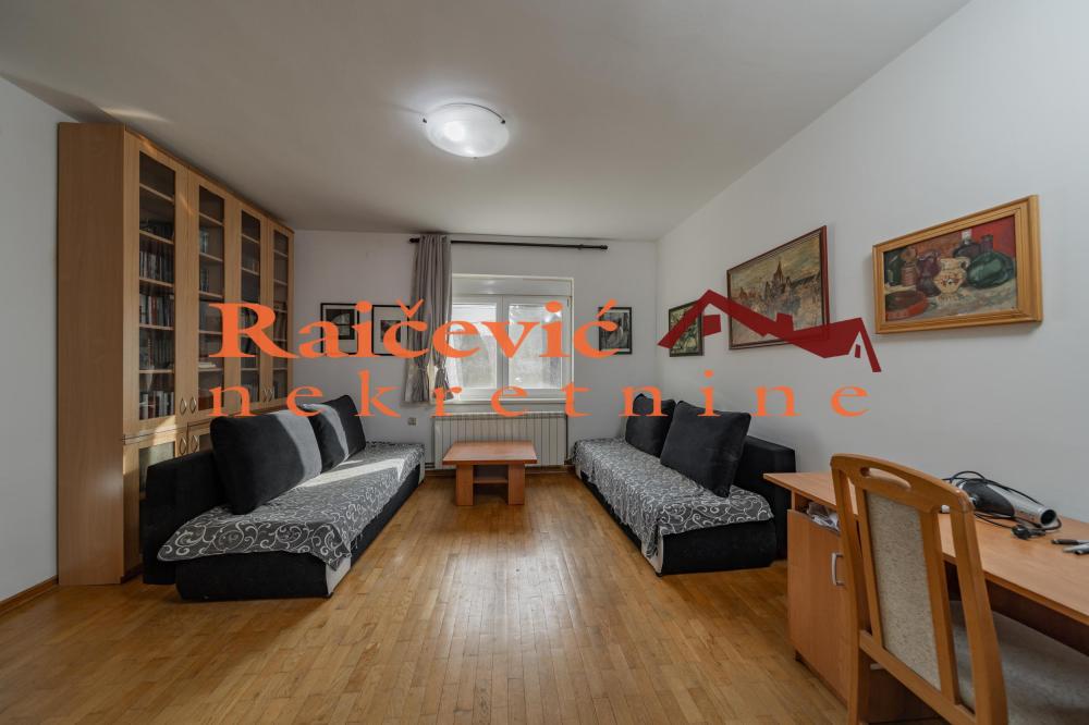 Slika 11 - Slanacki put, Kuća na prodaju, 263m2, 350.000€
