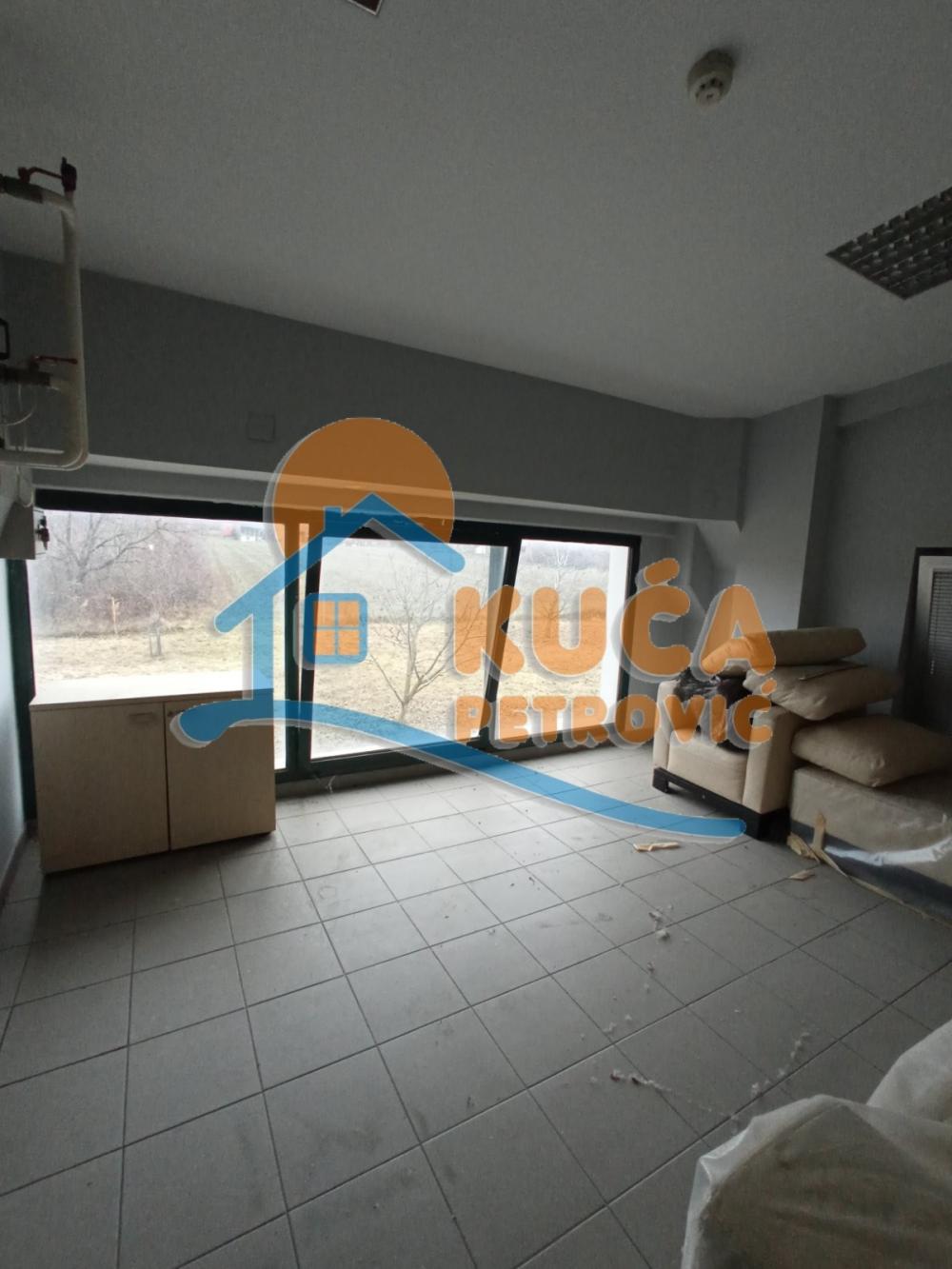 Slika 11 - Čamurlijski put,  Lokal za izdavanje, 760m2, 3.420€