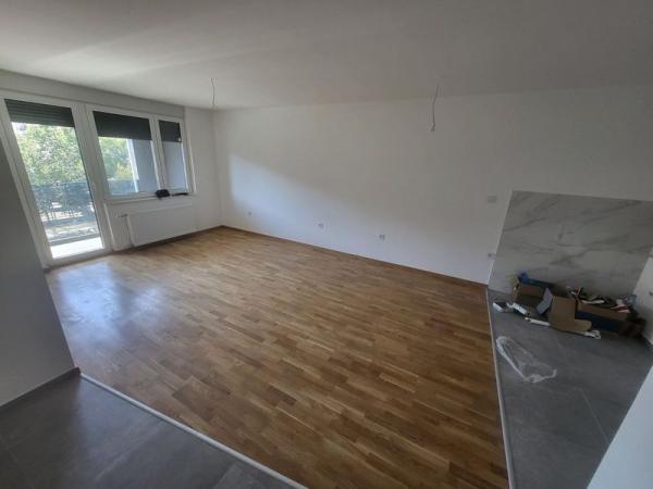 Slika 1 - Četvorosoban stan na prodaju, 85m2, 214.500€