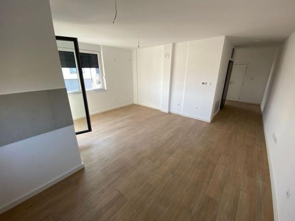 Slika 1 - Četvorosoban stan na prodaju, 72m2, 144.610€