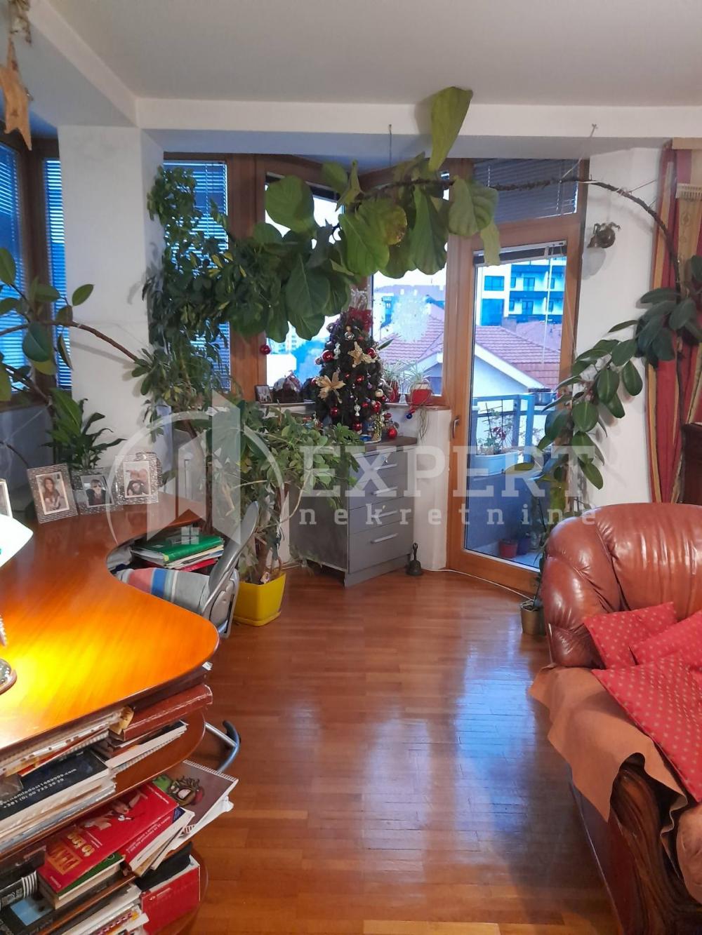 Slika 5 - Prvomajska, Četvorosoban stan na prodaju, 111m2, 222.000€