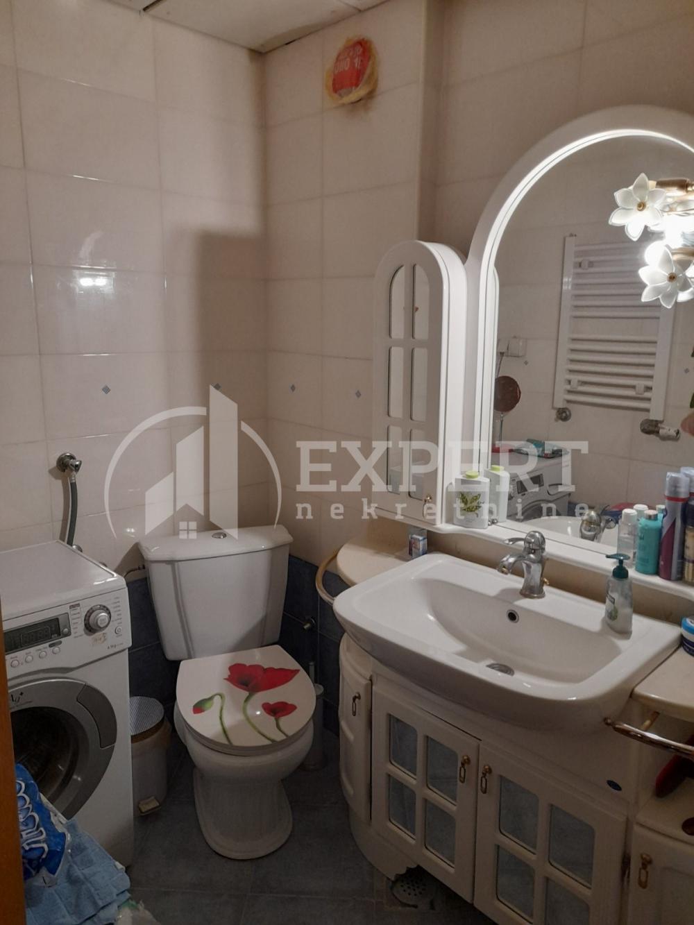 Slika 7 - Prvomajska, Četvorosoban stan na prodaju, 111m2, 222.000€