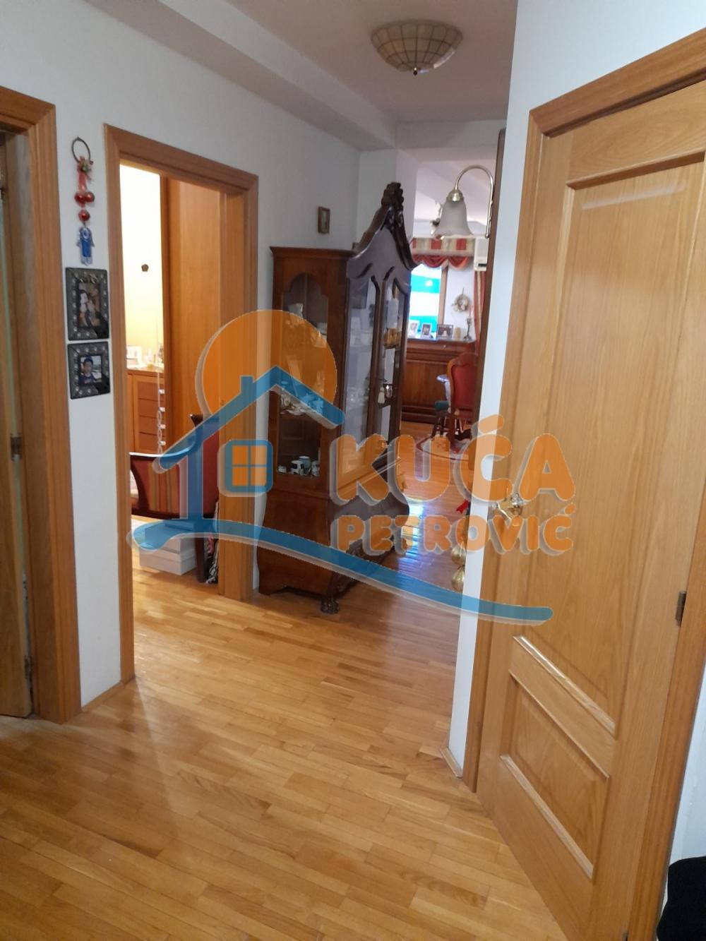 Slika 9 - Prvomajska, Četvorosoban stan na prodaju, 111m2, 222.000€