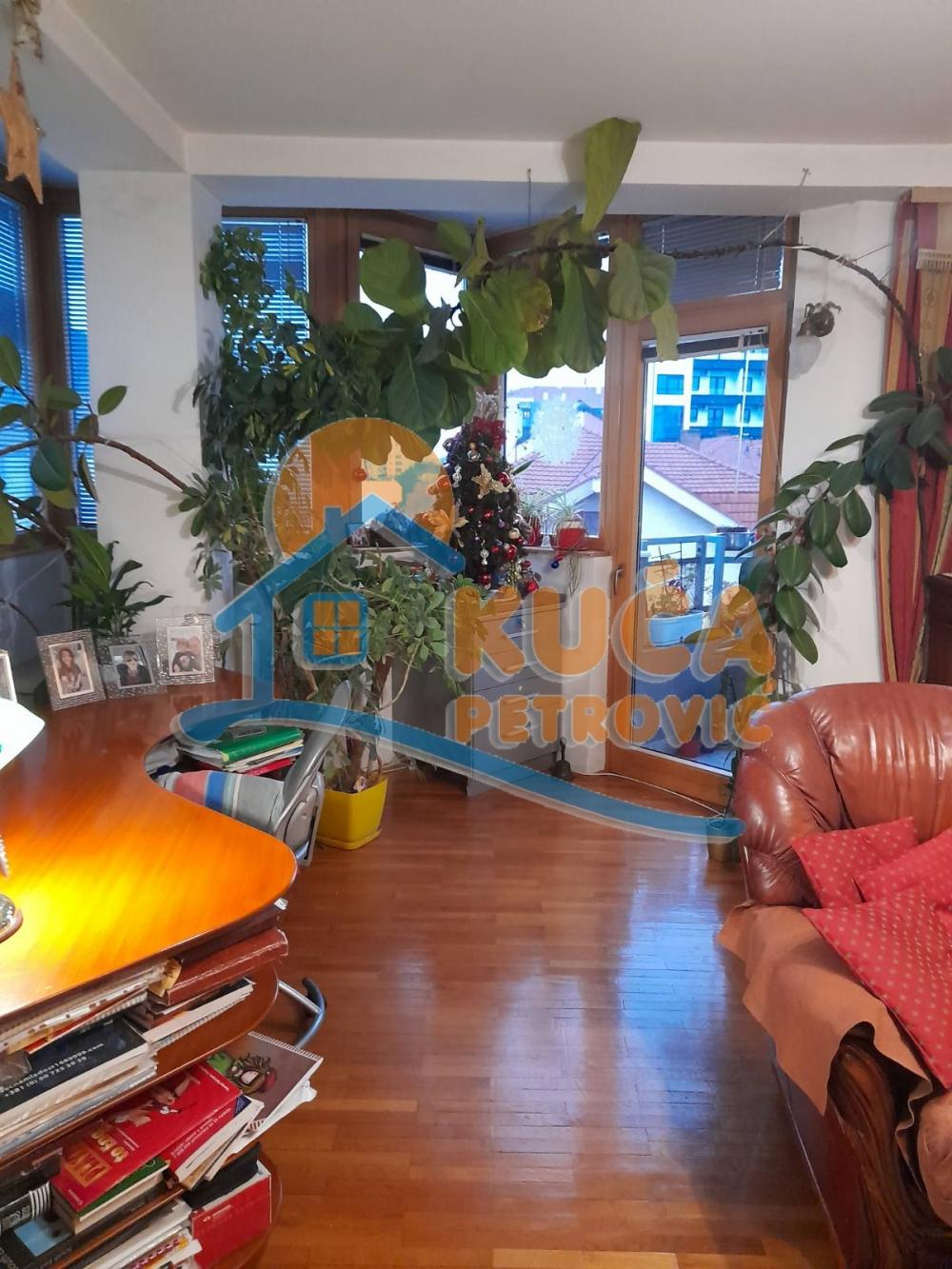 Slika 5 - Prvomajska, Četvorosoban stan na prodaju, 111m2, 222.000€