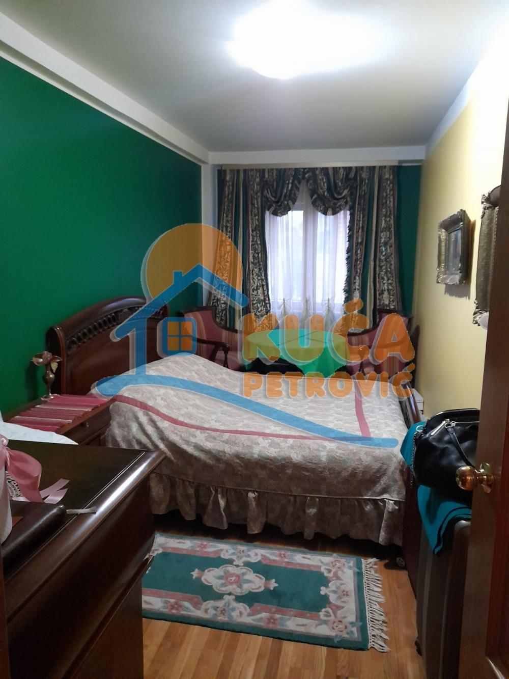 Slika 8 - Prvomajska, Četvorosoban stan na prodaju, 111m2, 222.000€