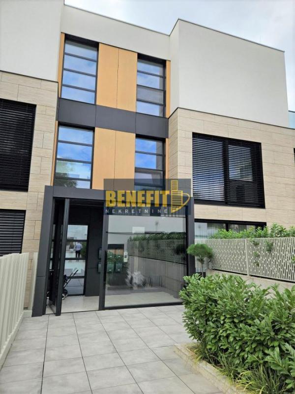 Glavna slika -Četvorosoban stan na prodaju, 173m2, 1.100.000€