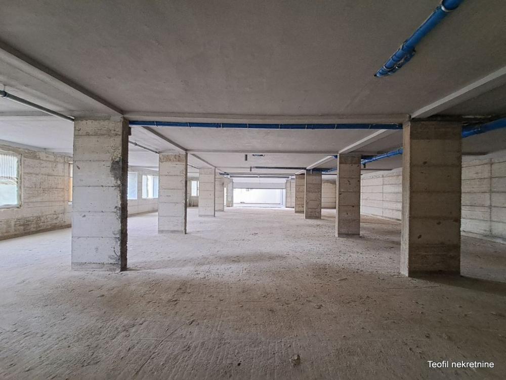 Slika 4 - Ristin potok,  Lokal na prodaju, 400m2, 359.900€