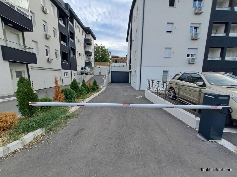 Slika 8 - Ristin potok,  Lokal na prodaju, 400m2, 359.900€