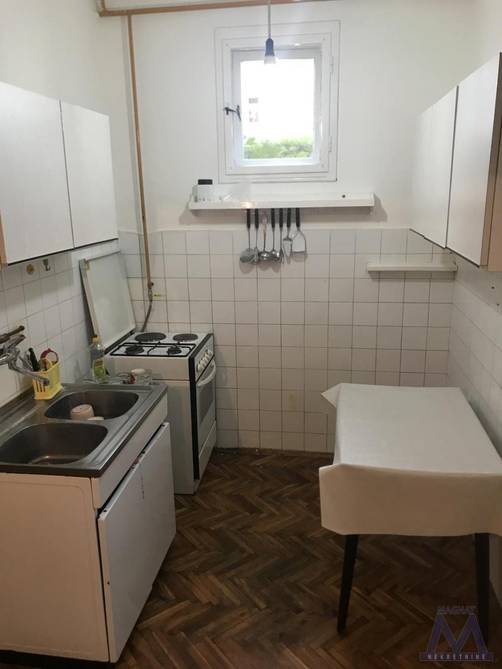 Slika 3 -  Kuća na prodaju, 300m2, 278.000€